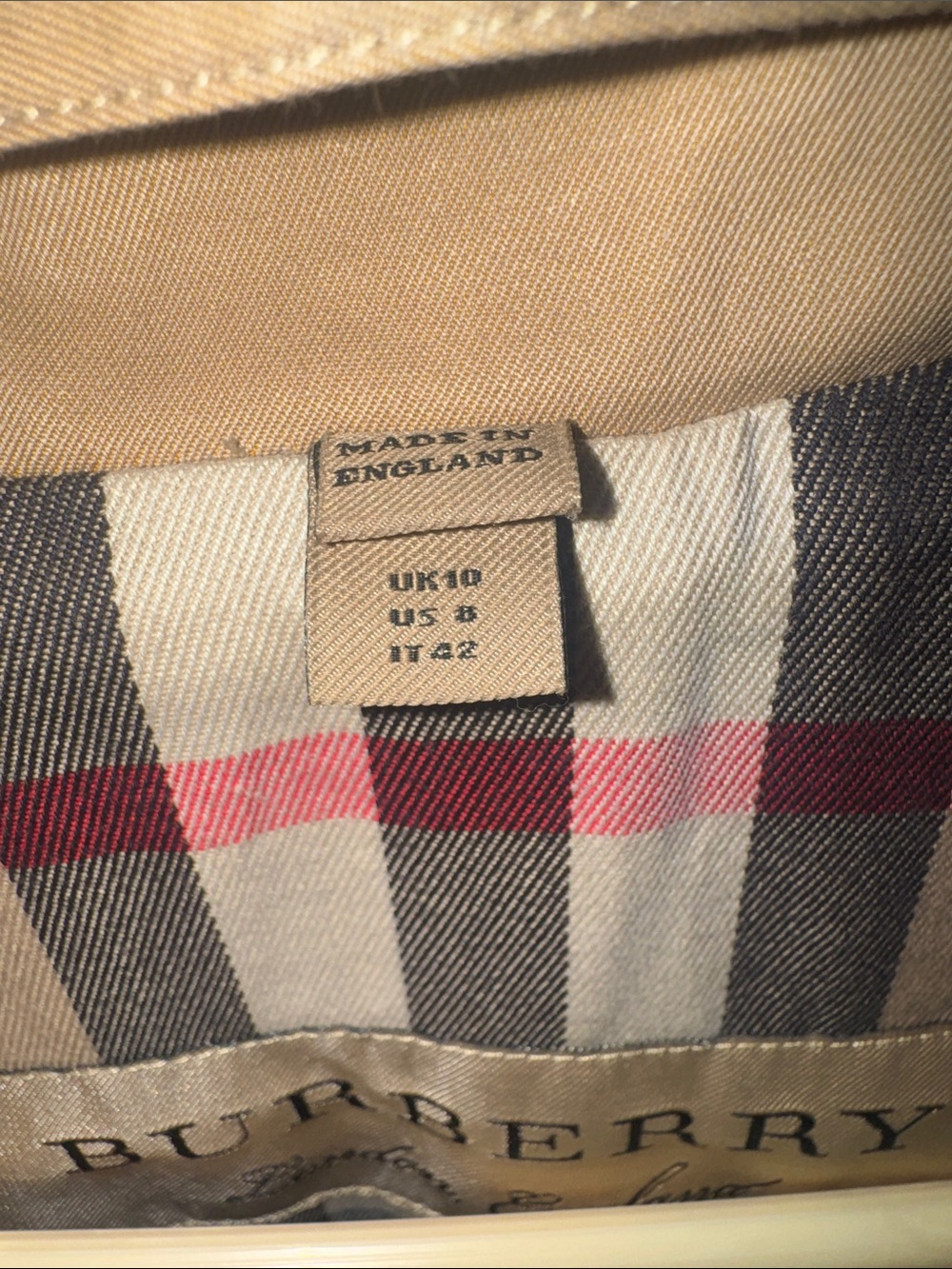 Burberry Tan Double-Breasted Trench Coat with Check Lining - Picture 7 of 7